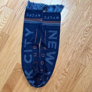 NYC Men's Navy and Orange Casual Socks